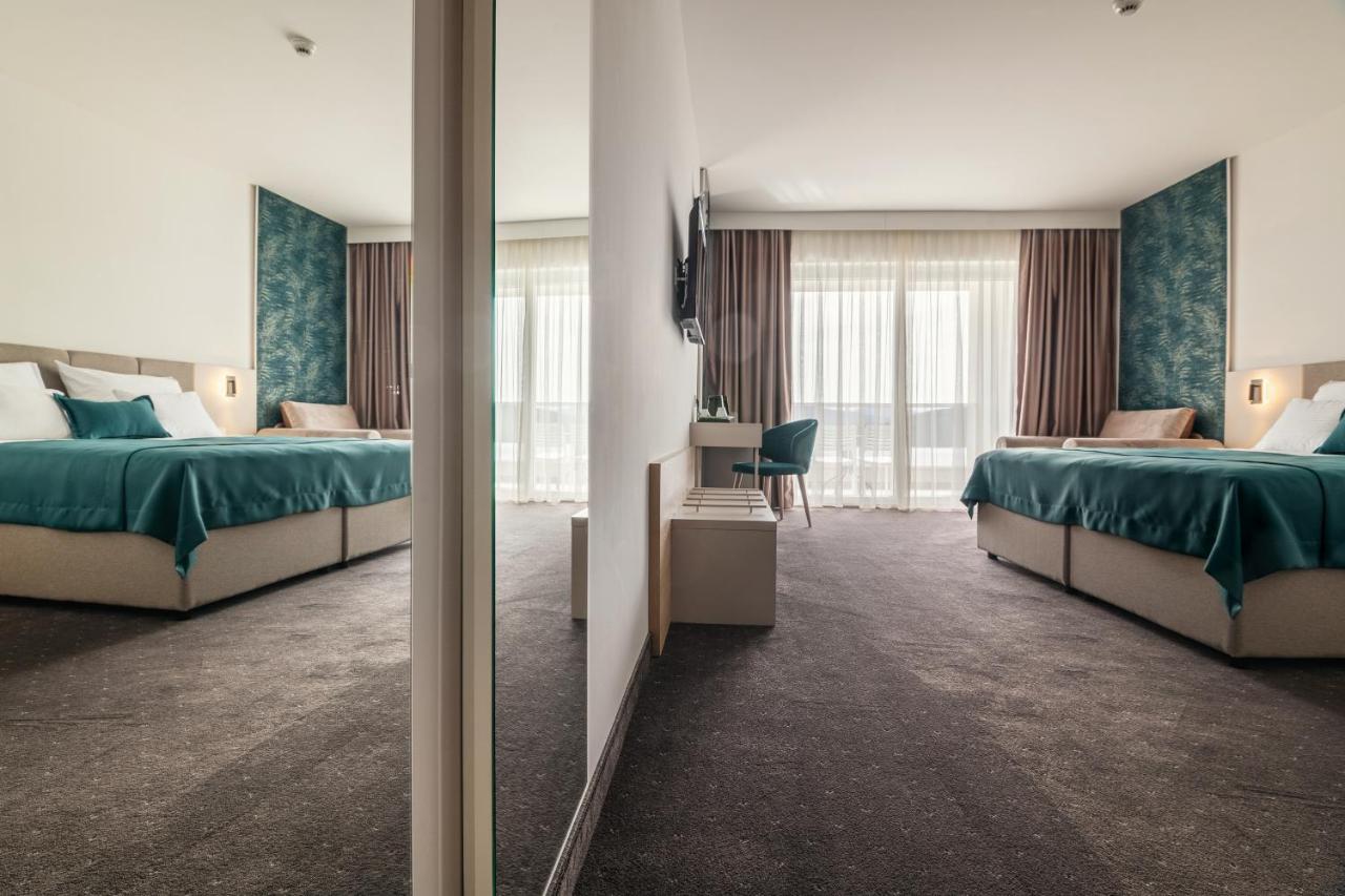 Superior Double or Twin Room with Sea View